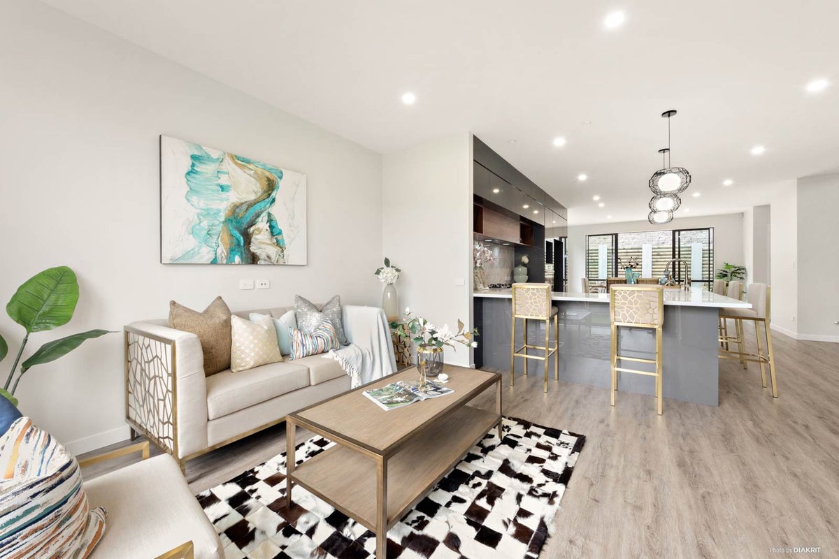 4 Karengo Street, Long Bay, Auckland - Carousel 2