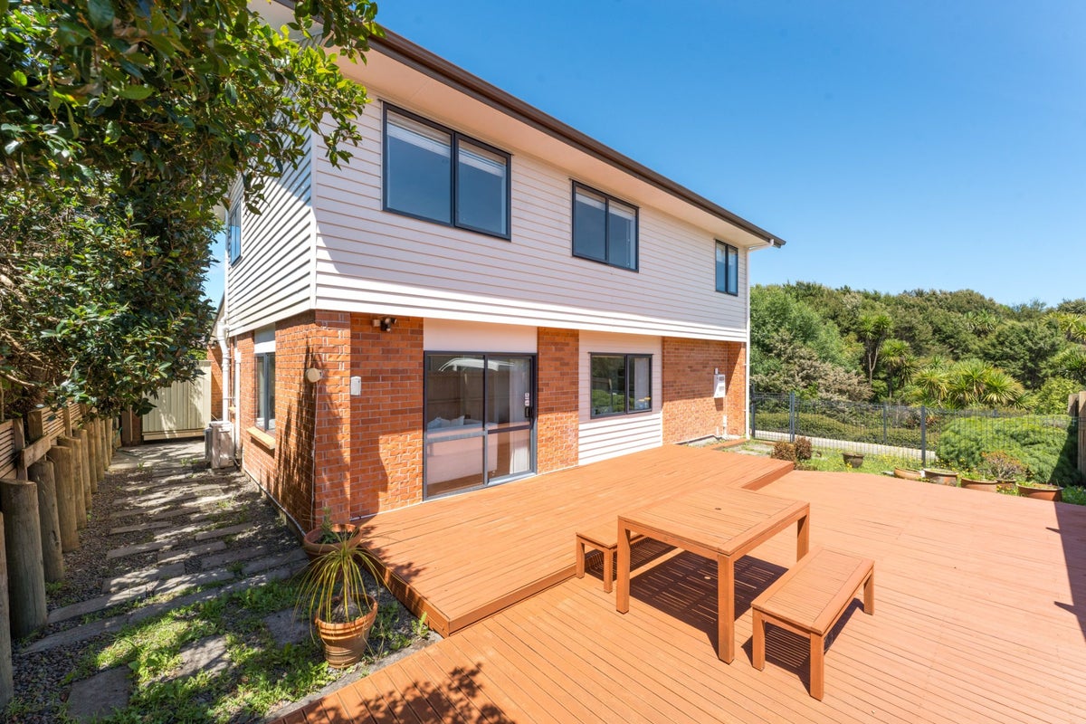 24 Foundation Place, Glen Eden, Auckland - Carousel 2