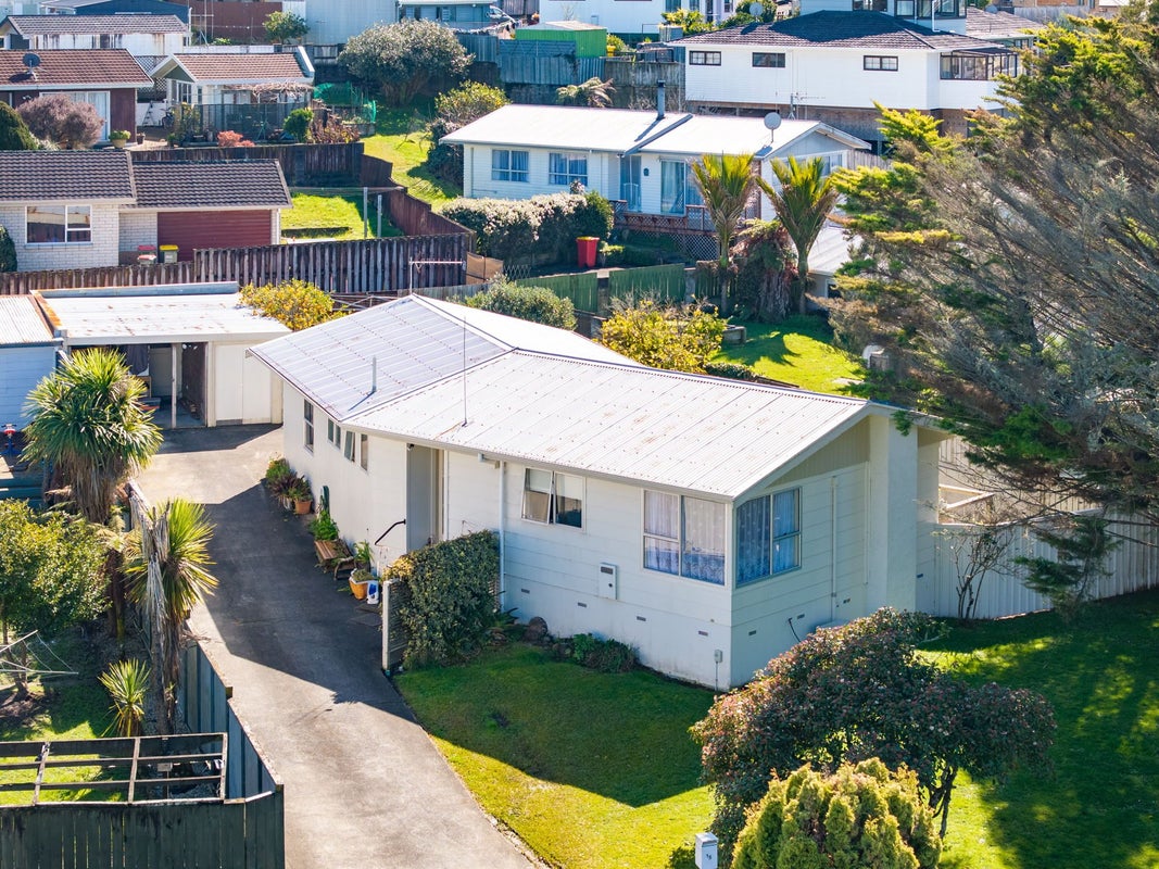 15 Lancaster Street, Dinsdale, Hamilton, Waikato - Carousel 1