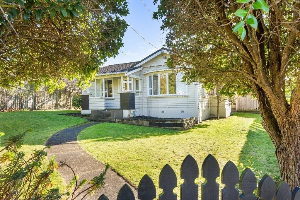 72 Great North Road, Saint Johns Hill, Whanganui - Carousel 1