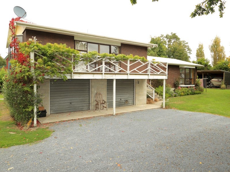 7 Ridgwell Place, Stirling - Carousel 1