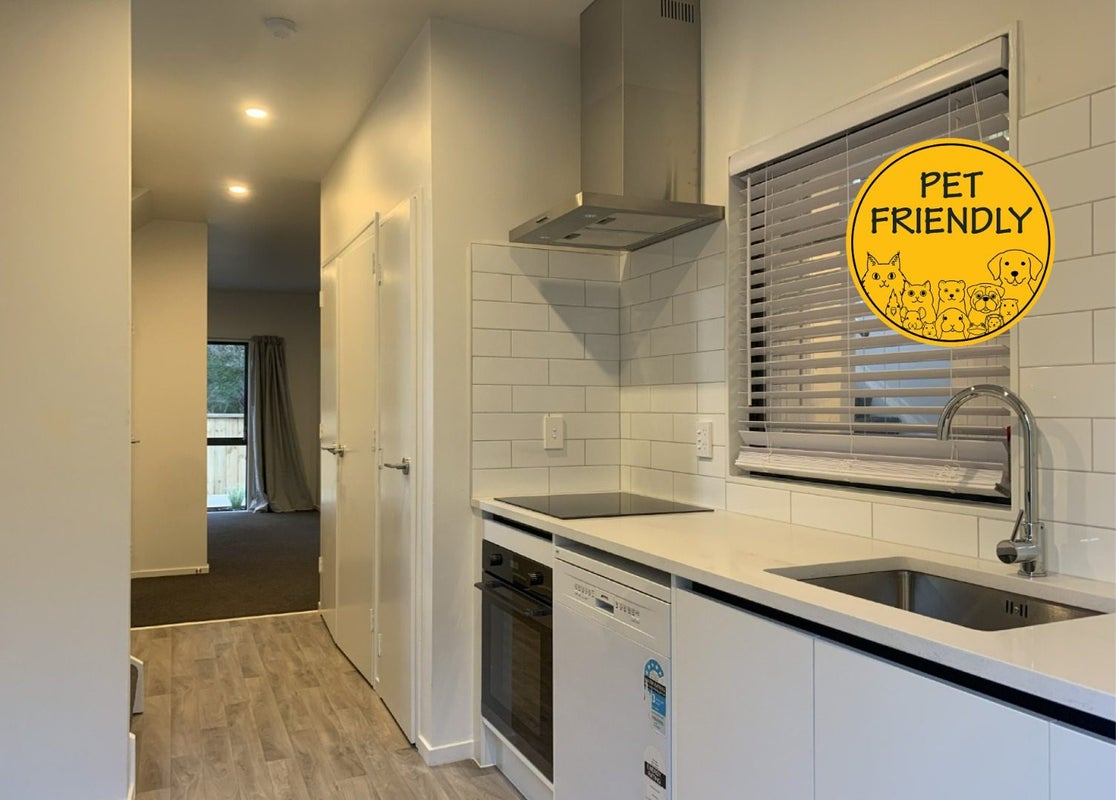 17 Sun Place, Henderson, Auckland - Carousel 1