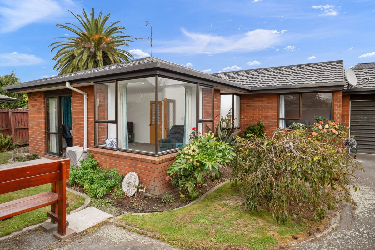 2/30 Townshend Crescent, Halswell, Christchurch - Carousel 2