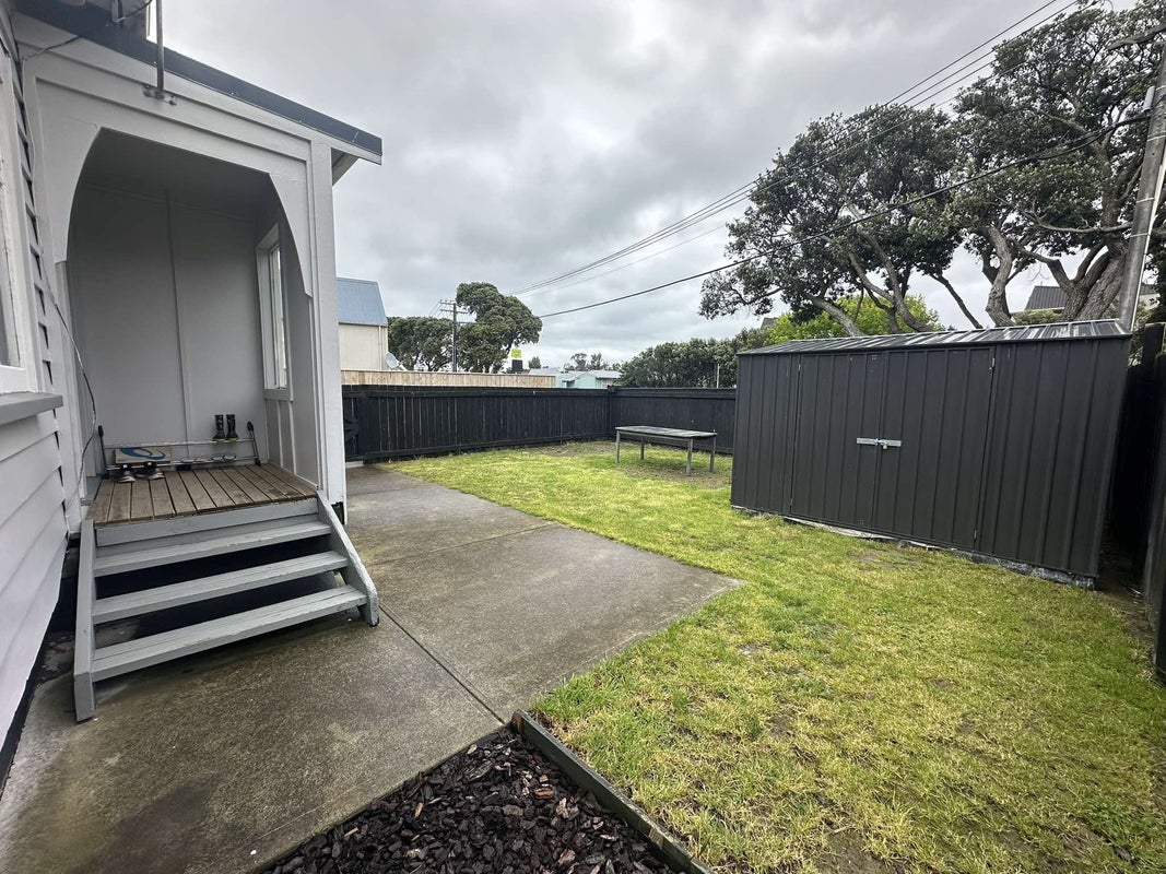 124 Randwick Road, Moera, Lower Hutt - Carousel 1