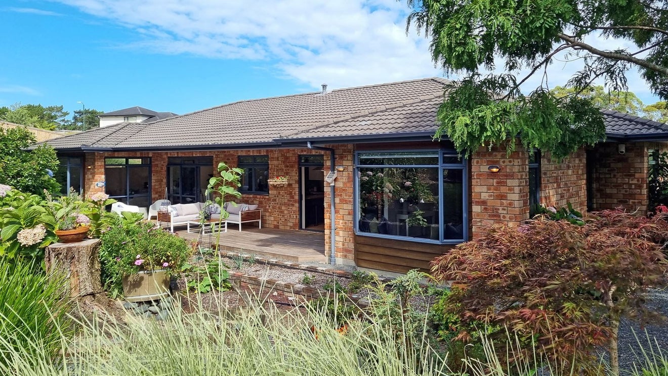 55A Lonely Track Road, Fairview Heights, Auckland - Carousel 1