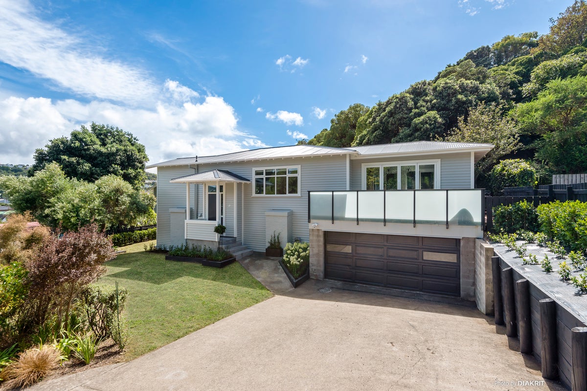 25 Totara Road, Miramar, Wellington - Carousel 1