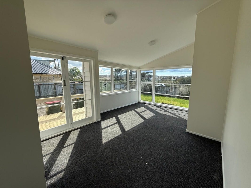 496 Porchester Road, Randwick Park, Auckland - Carousel 2