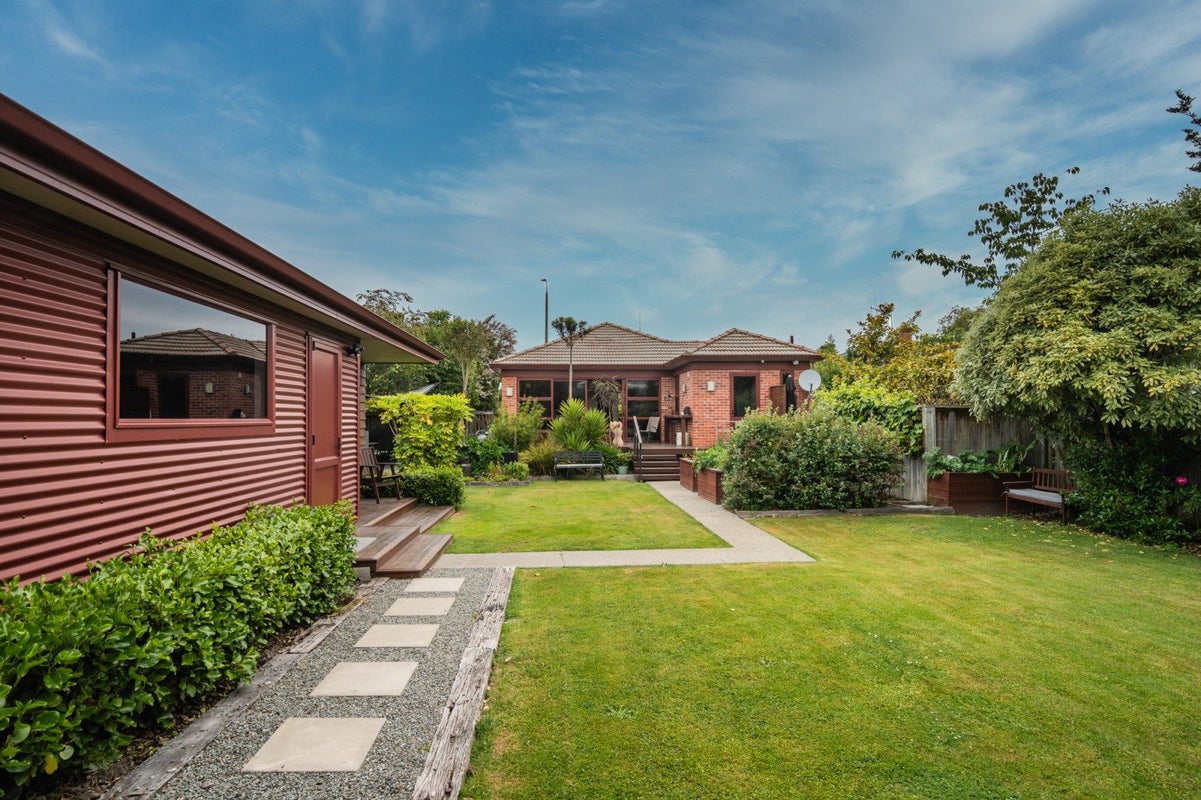 7 Grasmere Street, Waimataitai, Timaru - Carousel 1