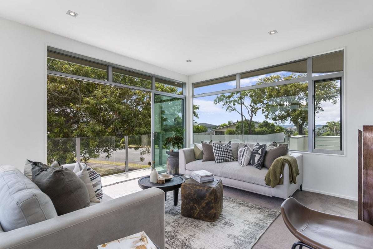 80 Bleakhouse Road, Howick, Auckland - Carousel 1