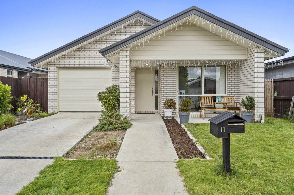 11 Hapu Avenue, Baverstock, Hamilton - Carousel 1