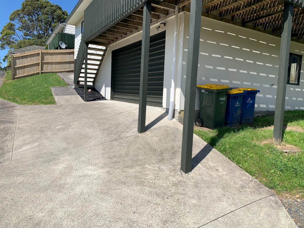 3/128 Triangle Road, Massey, Auckland - Carousel 2