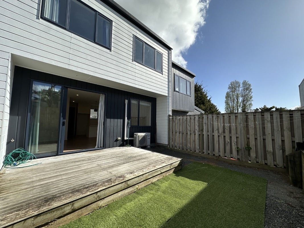 19C Meadow Street, Mount Wellington, Auckland - Carousel 1