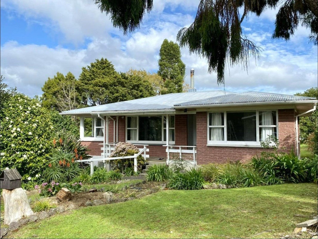 7 Kea Place, Woodhill, Whangarei - Carousel 1