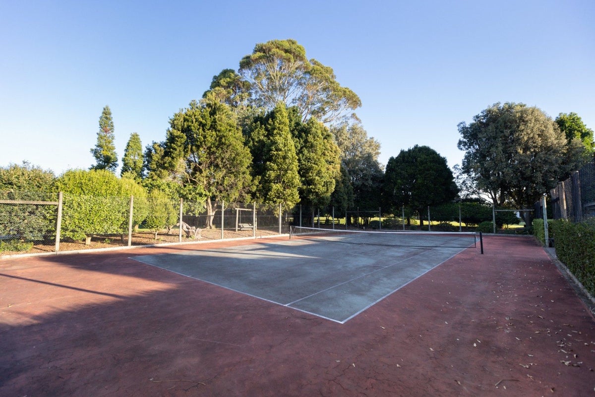 46 Contour Avenue, Pyes Pa, Tauranga - Carousel 27