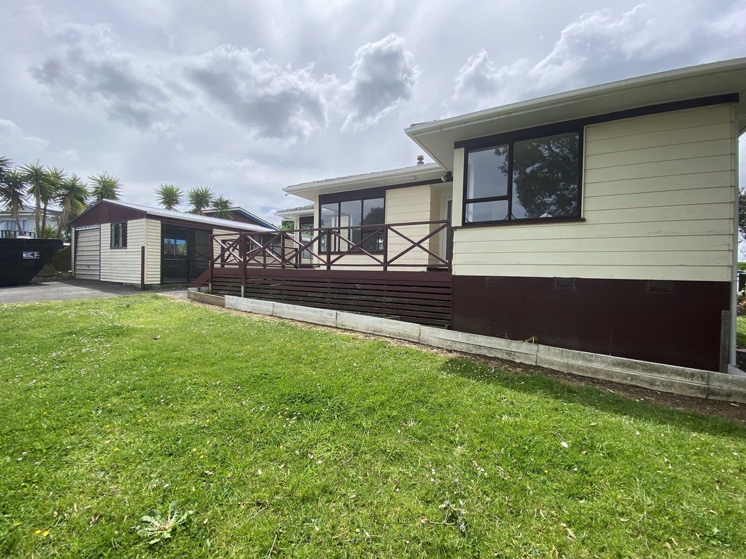 72 Finlayson Avenue, Clendon Park, Auckland - Carousel 1