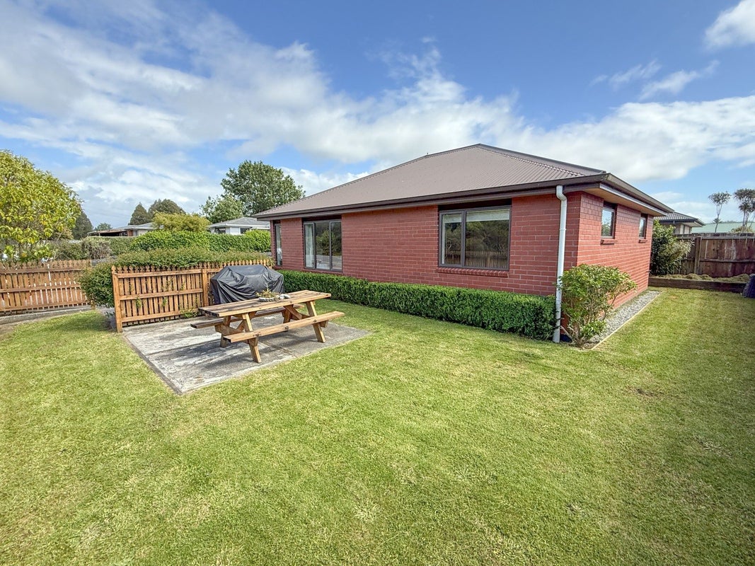 66 Kaniere Road, Hokitika - Carousel 1