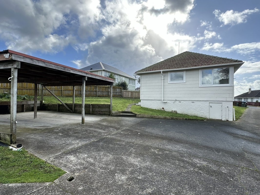4 Caen Road, Panmure, Auckland - Carousel 15