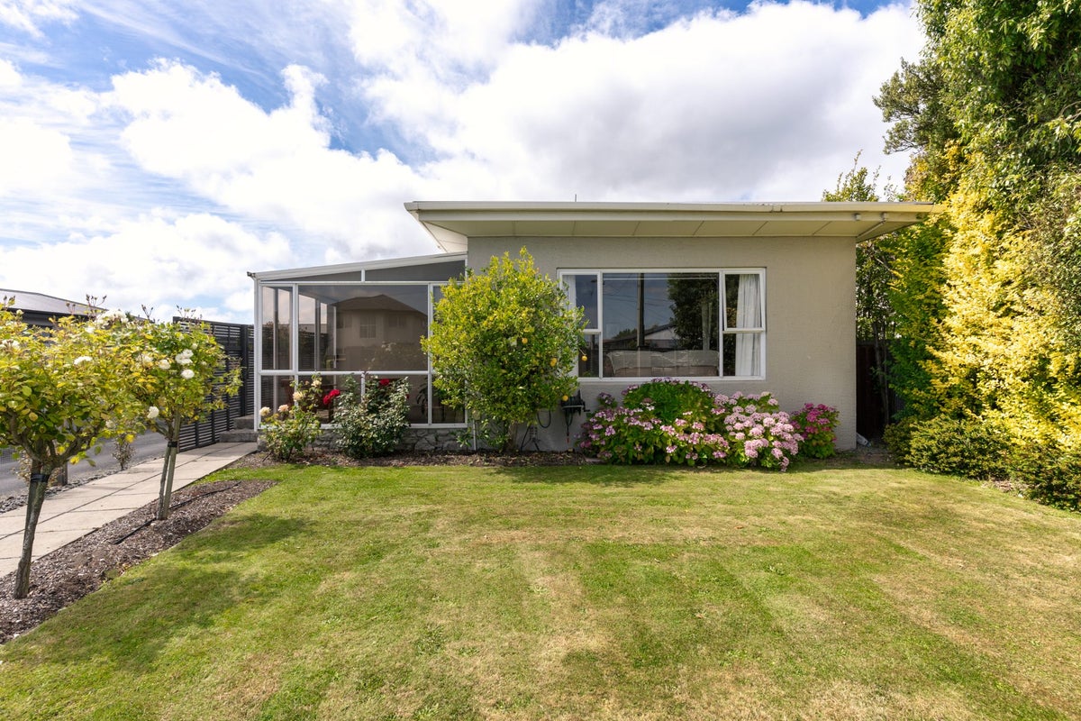 482 Greers Road, Bishopdale, Christchurch - Carousel 1