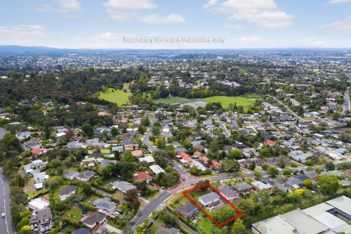 80 Stottholm Road, Titirangi, Auckland - Carousel 2