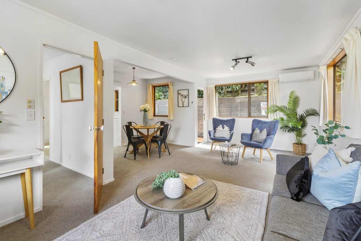 9/85 Elizabeth Street, Mount Victoria, Wellington - Carousel 1