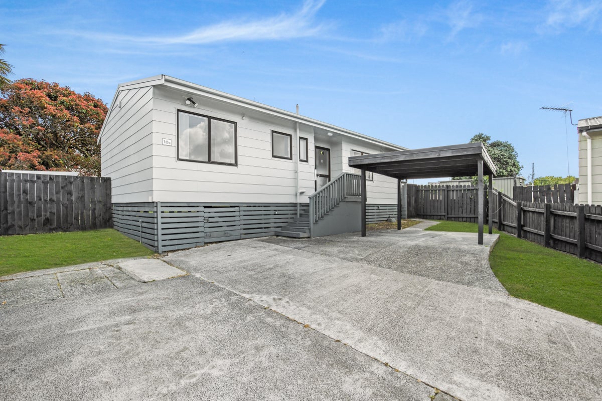 2/10 Maplesden Drive, Clendon Park, Auckland - Carousel 2