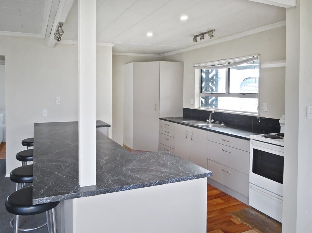 84 Seabury Avenue, Foxton Beach, Foxton - Carousel 2