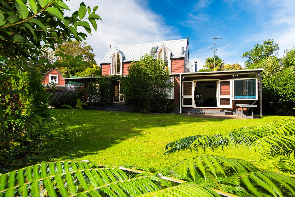 22 Darwin Road, Outer Kaiti, Gisborne - Carousel 1