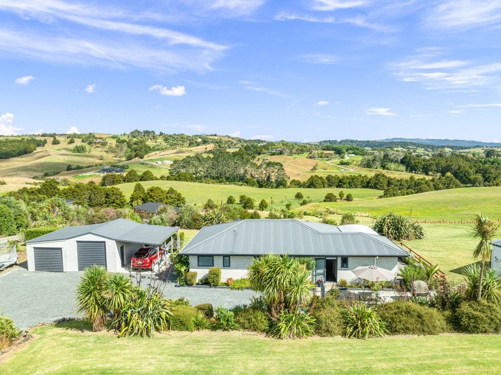 76 Daniel Parade, Wellsford - Carousel 2