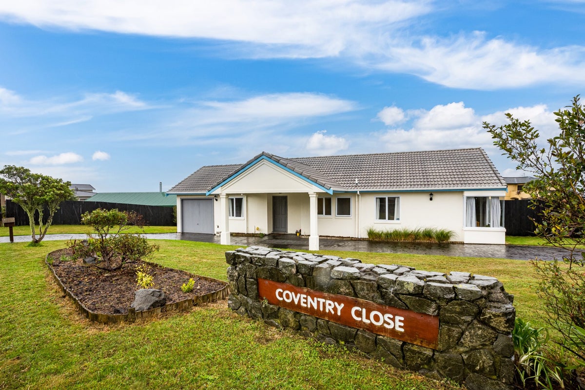 2 Coventry Close, Ascot Park, Porirua - Carousel 18