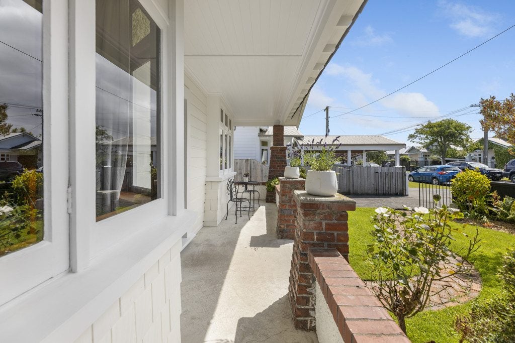10 Pretoria Avenue, Saint Clair, Dunedin - Carousel 2