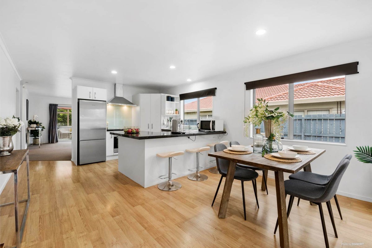106A Forrest Hill Road, Forrest Hill, Auckland - Carousel 2