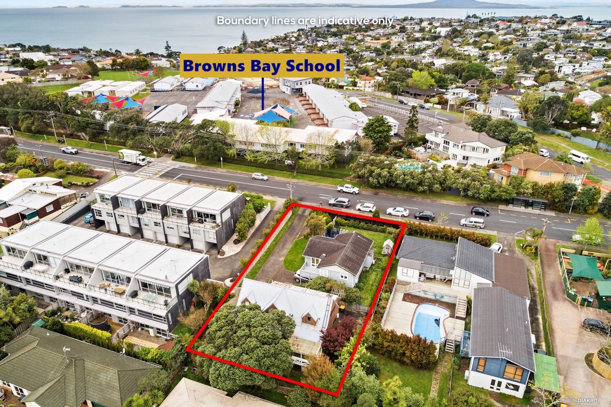 1/51 Browns Bay Road, Browns Bay, Auckland - Carousel 2