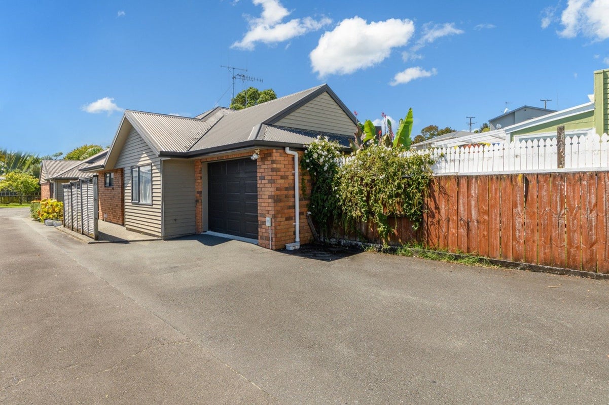 59B Clarke Street, Gate Pa, Tauranga - Carousel 1