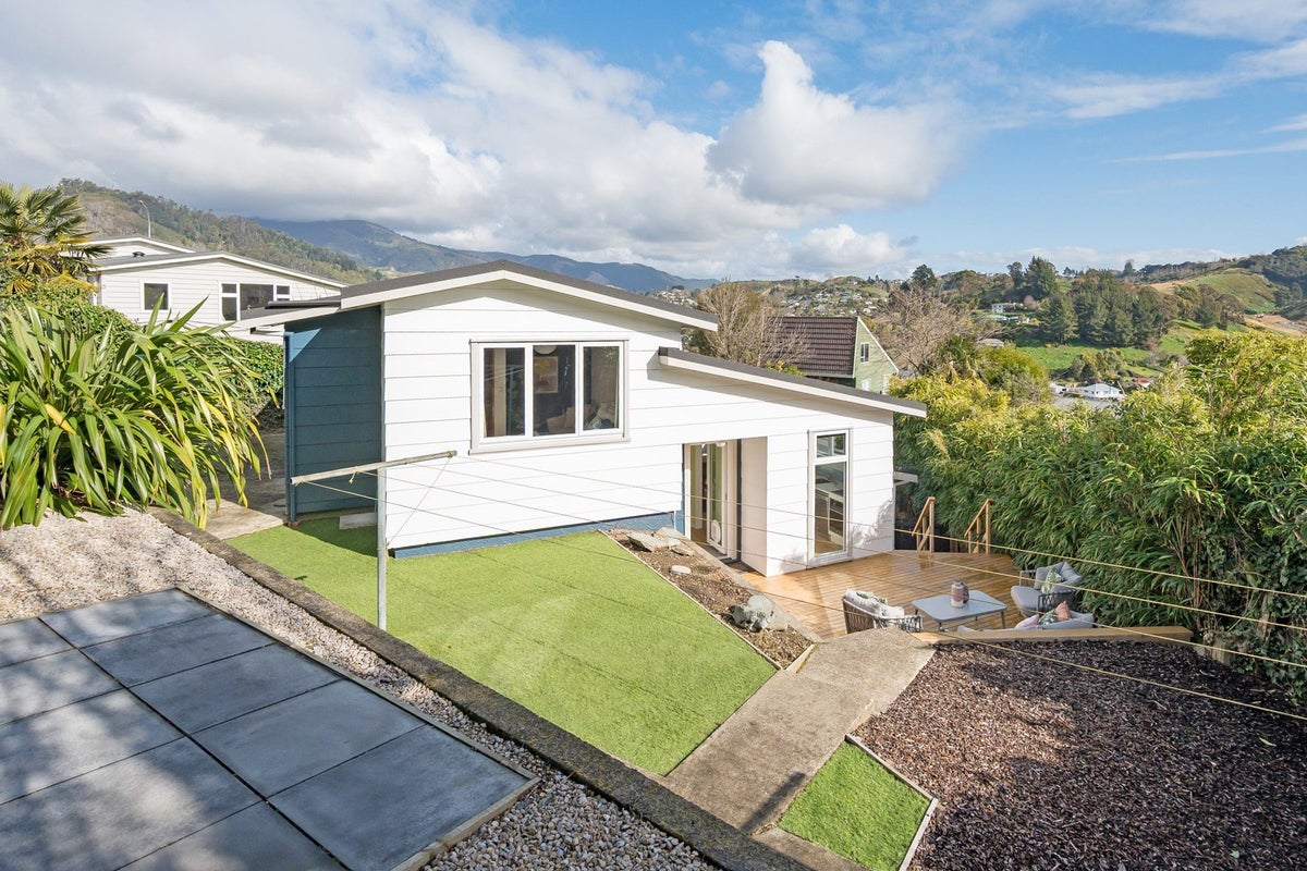 18 Montreal Road, Washington Valley, Nelson - Carousel 2