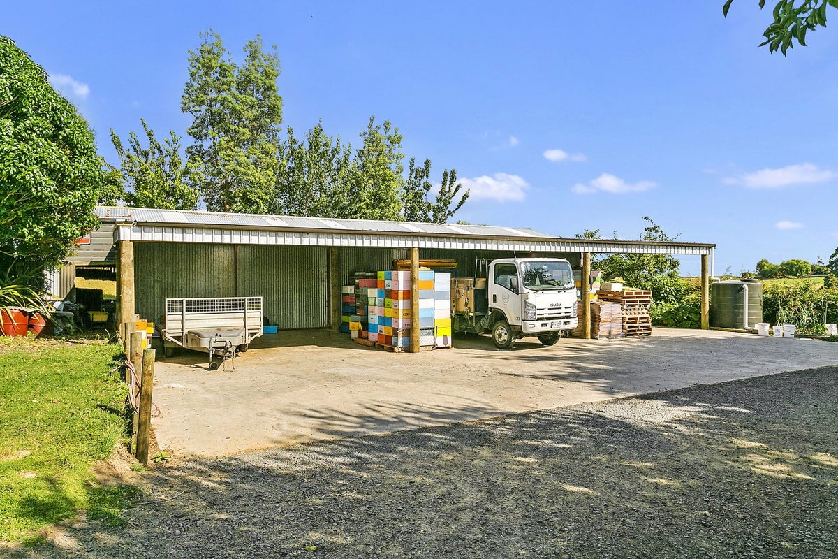 811 Arapuni Road, Parawera, Te Awamutu - Carousel 1