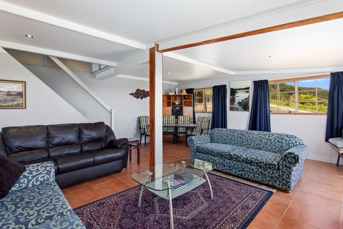 7541B State Highway 35, Te Kaha - Carousel 18