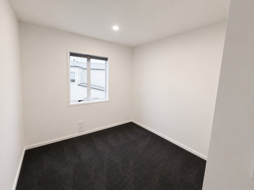 14/30 John Jennings Drive, Oteha, Auckland - Carousel 13