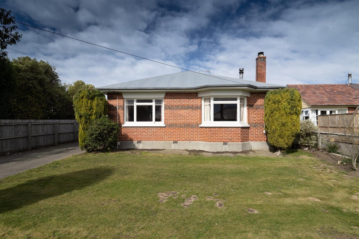 40 Brucefield Avenue, Netherby, Ashburton - Carousel 1