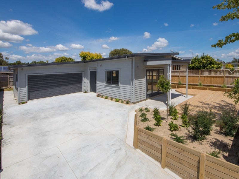 44 Long Melford Road, Awapuni, Palmerston North - Carousel 2