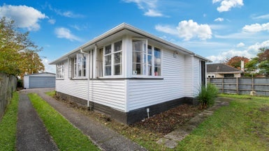 3 Rimu Street, Glenholme, Rotorua - Carousel 1
