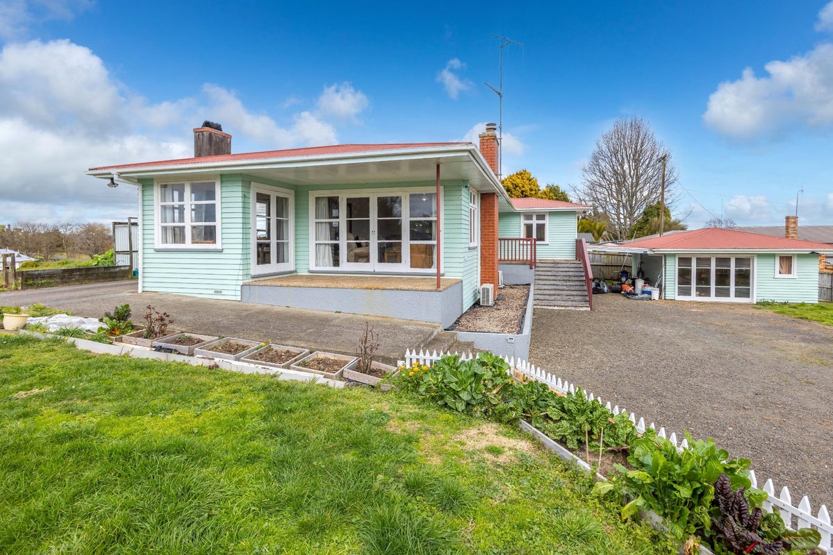71 Rolleston Street, Kihikihi, Te Awamutu - Carousel 1