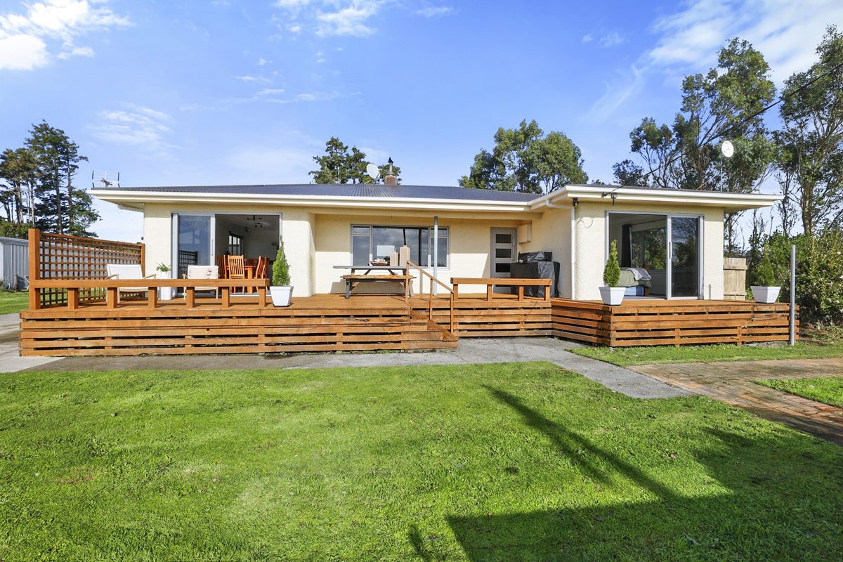 1467 Mangorei Road, Mangorei, New Plymouth - Carousel 1