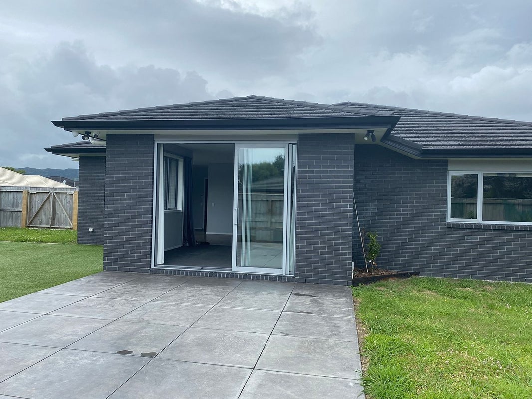 24 College Drive, Paraparaumu - Carousel 1