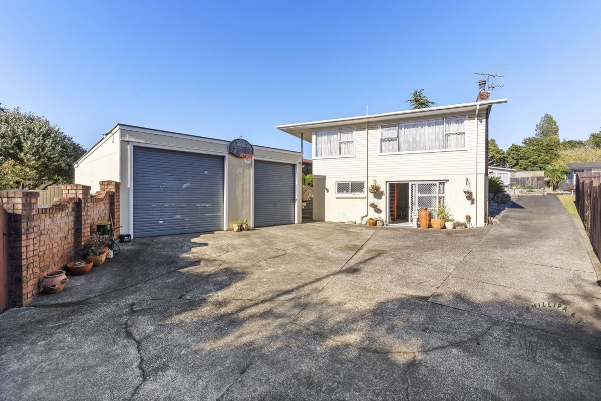 84 Lawrence Crescent, Hillpark, Auckland - Carousel 2