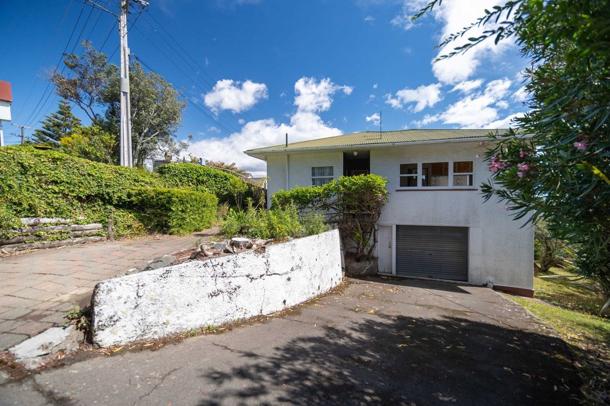 66 Chamberlain Street, Tahunanui, Nelson - Carousel 2