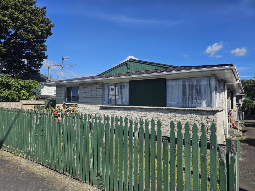 1/728 Fergusson Drive, Elderslea, Upper Hutt - Carousel 1