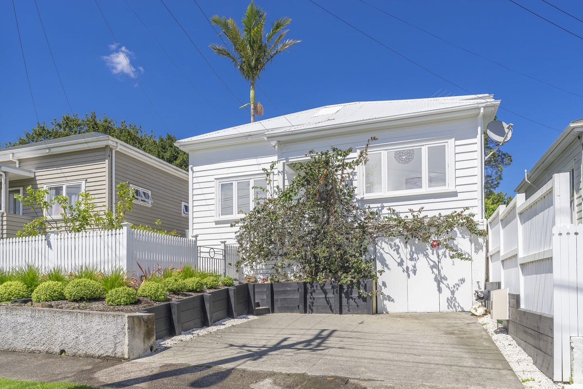 36 Fourth Avenue, Kingsland, Auckland - Carousel 2