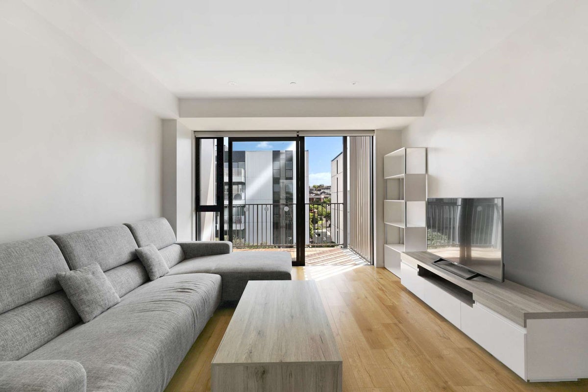 313/4 Bluegrey Avenue, Stonefields, Auckland - Carousel 1