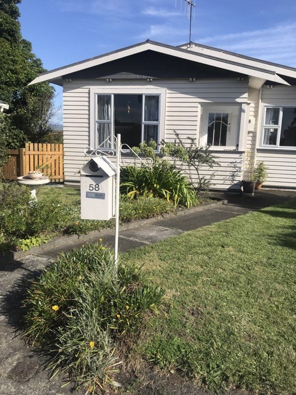 58 Simla Terrace, Hospital Hill, Napier - Carousel 1