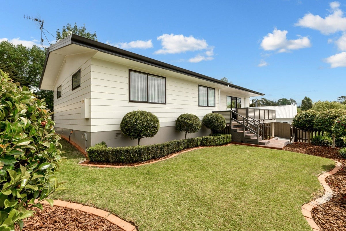 99 Townhead Crescent, Bethlehem, Tauranga - Carousel 1